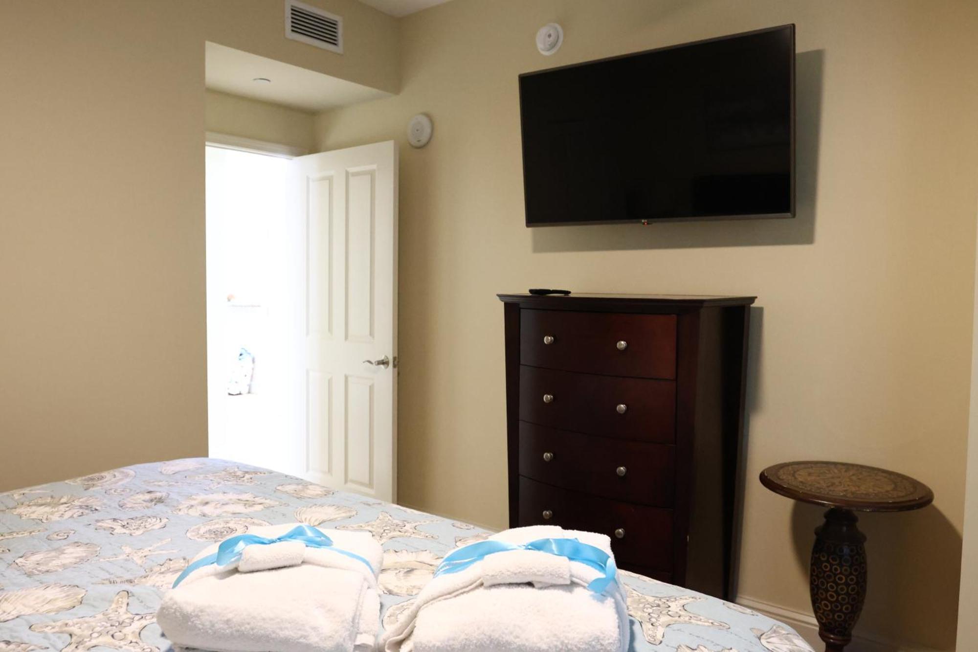 Aqua 1504 Beachfront Condo With Free Beach Chairs Panama Stadt Exterior foto