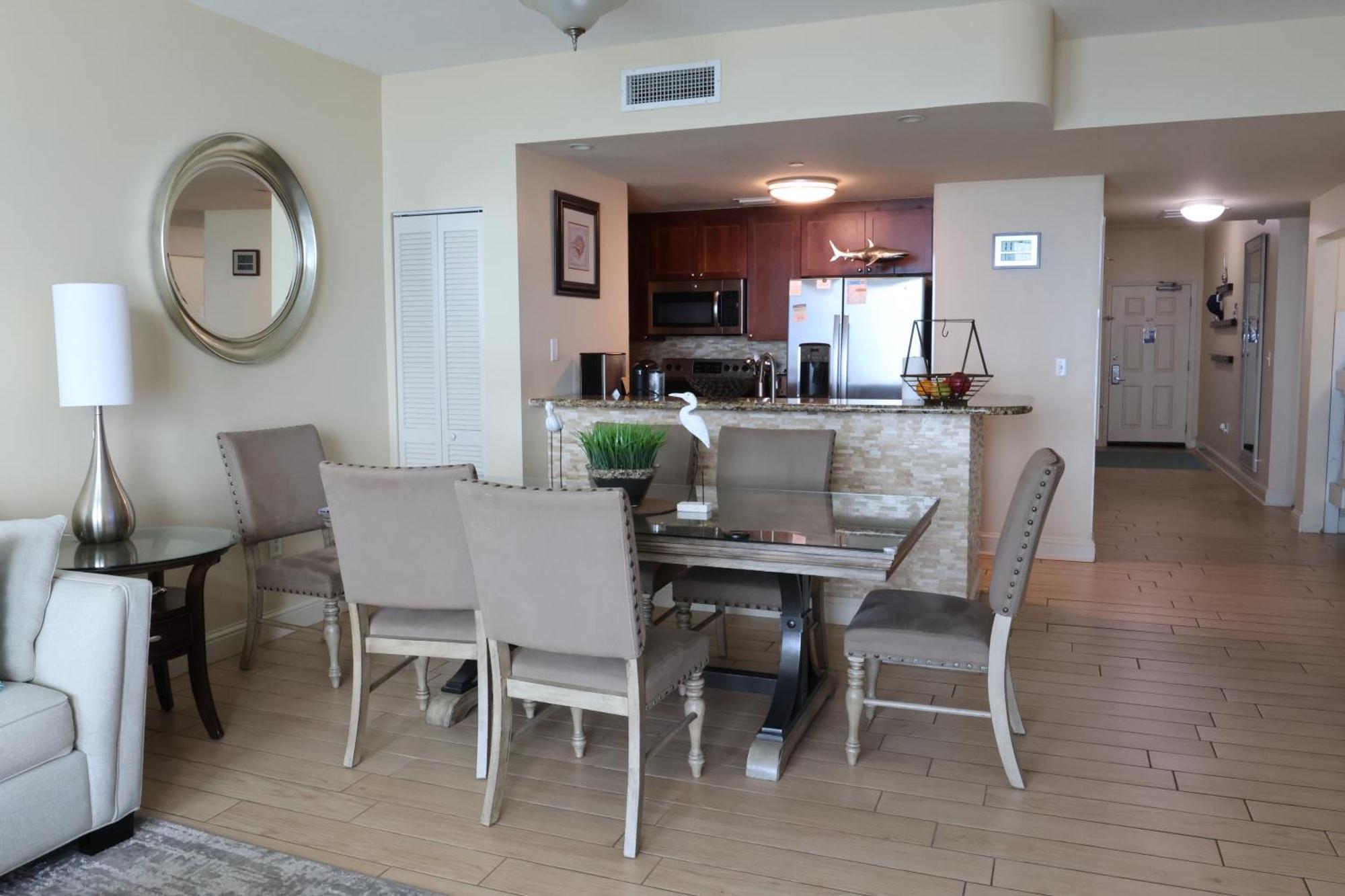 Aqua 1504 Beachfront Condo With Free Beach Chairs Panama Stadt Exterior foto